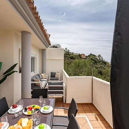 In Elviria With Terrace, Apartman Marbella