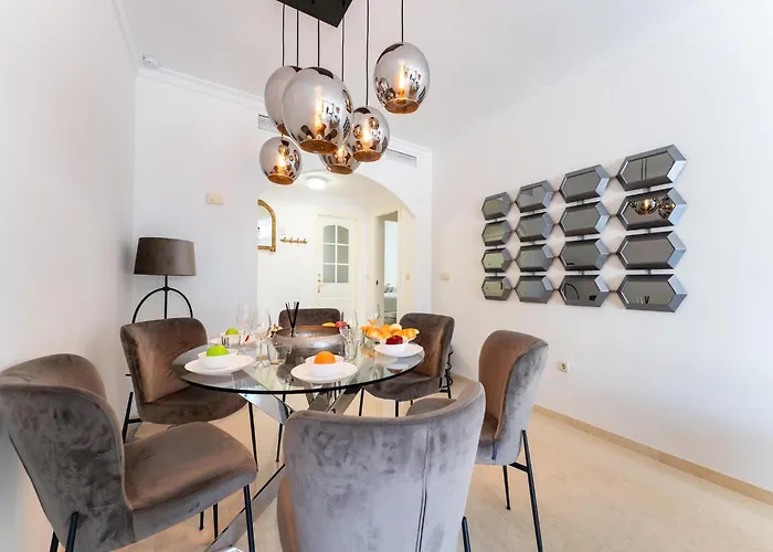 Apartman In Elviria With Terrace,