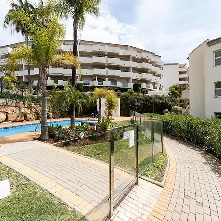 In Elviria With Terrace, Апартаменты