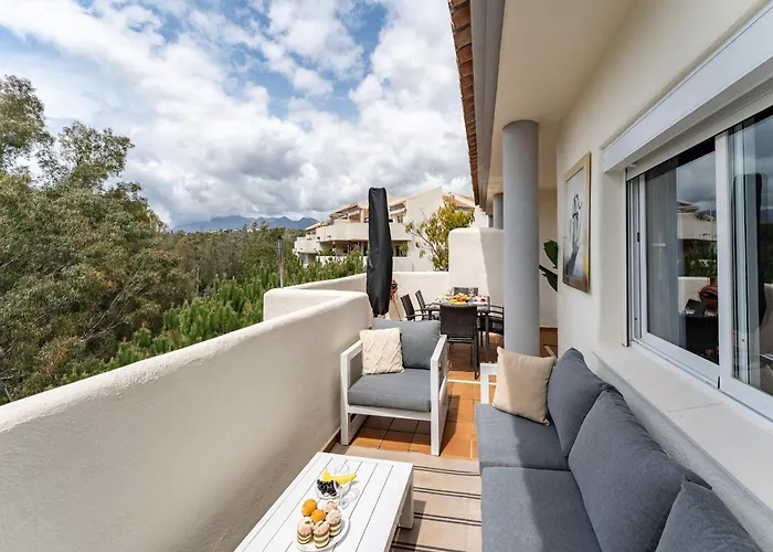 Appartement In Elviria With Terrace, Marbella