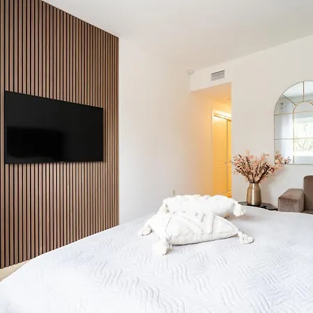 In Elviria With Terrace, Apartment Marbella